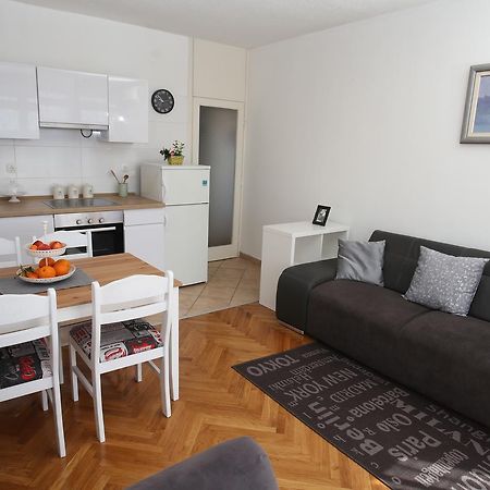 Apartment Vesna Split Bagian luar foto