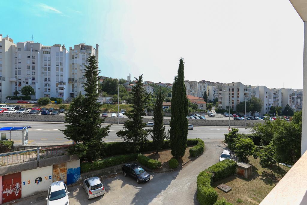 Apartment Vesna Split Bagian luar foto