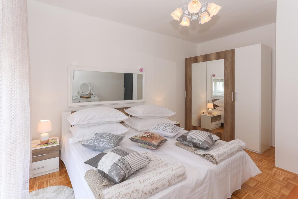 Apartment Vesna Split Bagian luar foto